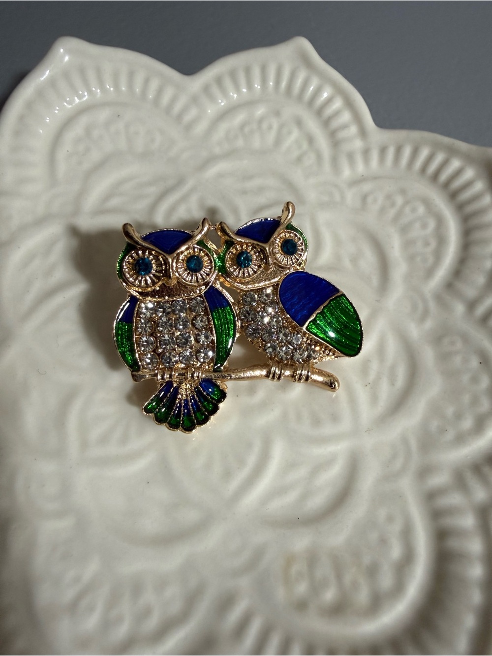 gold-tone owl couple brooch vibrant green blue enamel paired crystal rhinestones - Picture 3 of 6